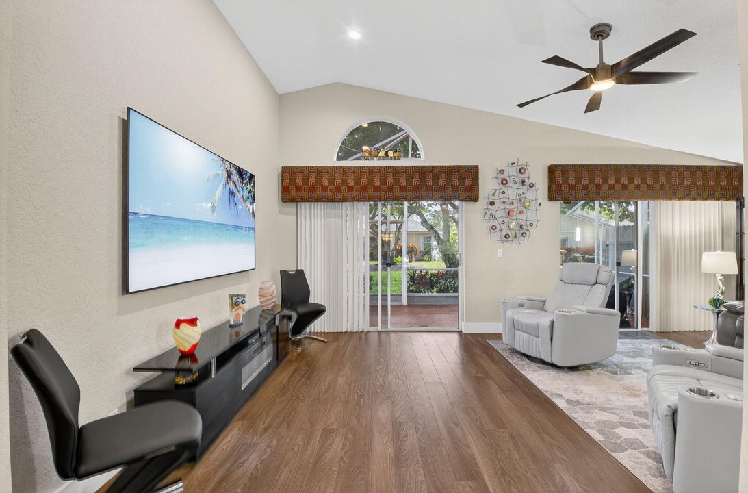 For Sale: $610,000 (3 beds, 2 baths, 2187 Square Feet)