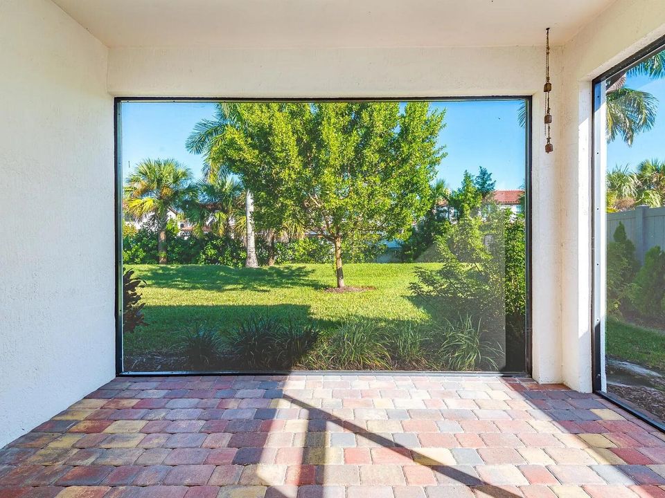 For Rent: $3,900 (3 beds, 2 baths, 1886 Square Feet)