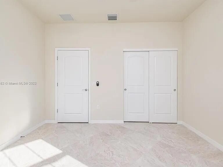 For Rent: $3,900 (3 beds, 2 baths, 1886 Square Feet)