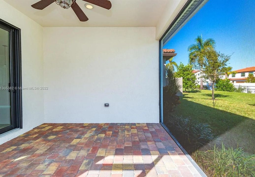 For Rent: $3,900 (3 beds, 2 baths, 1886 Square Feet)