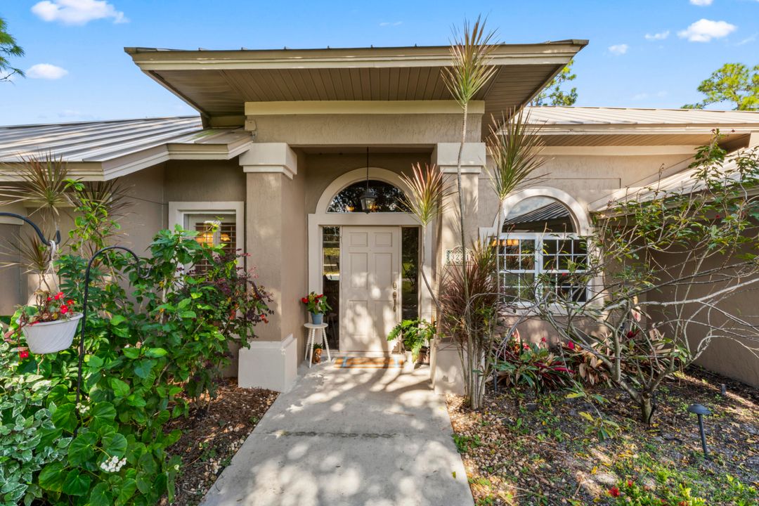 For Sale: $599,999 (3 beds, 2 baths, 2071 Square Feet)