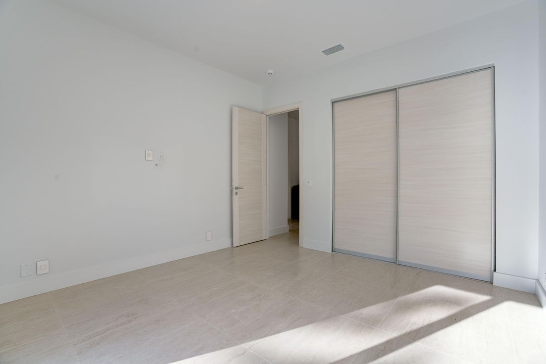 For Sale: $1,600,000 (4 beds, 3 baths, 2723 Square Feet)