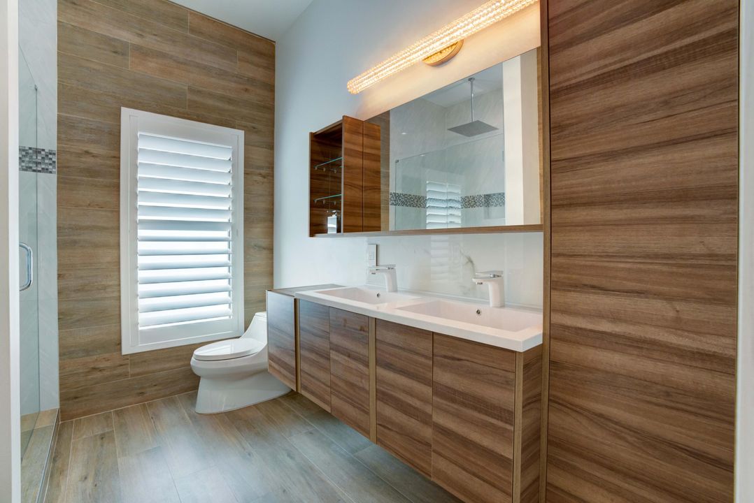 For Sale: $1,600,000 (4 beds, 3 baths, 2723 Square Feet)