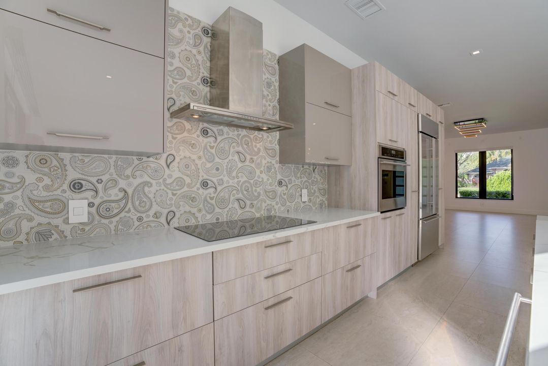 For Sale: $1,600,000 (4 beds, 3 baths, 2723 Square Feet)