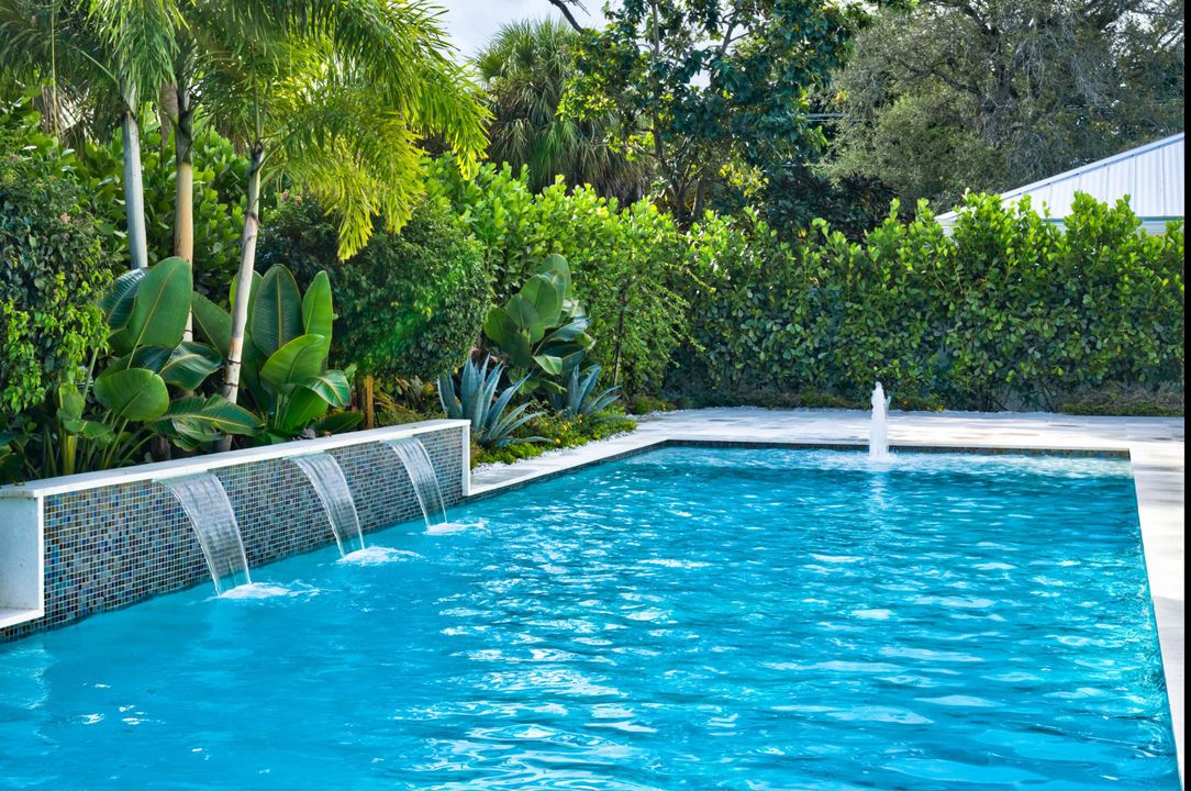 For Sale: $1,600,000 (4 beds, 3 baths, 2723 Square Feet)