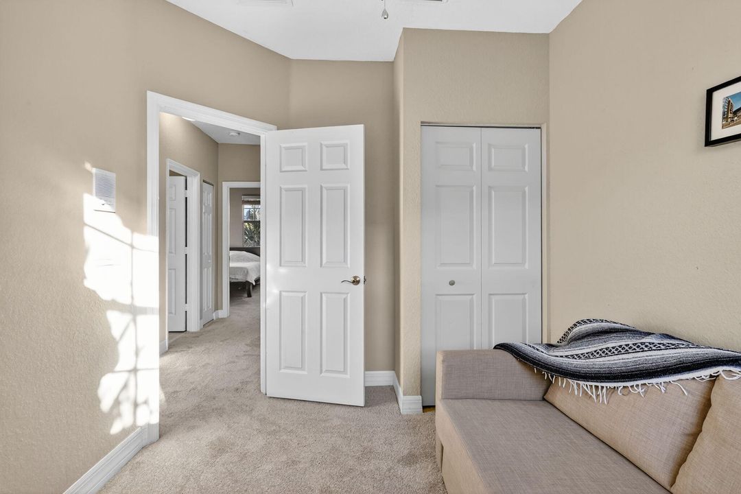 На продажу: $575,000 (4 спален, 2 ванн, 1599 Квадратных фут)