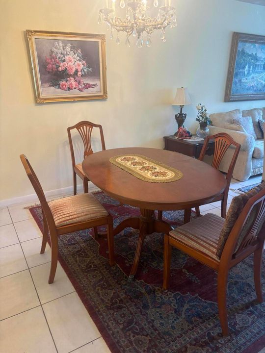 For Sale: $147,000 (1 beds, 1 baths, 772 Square Feet)