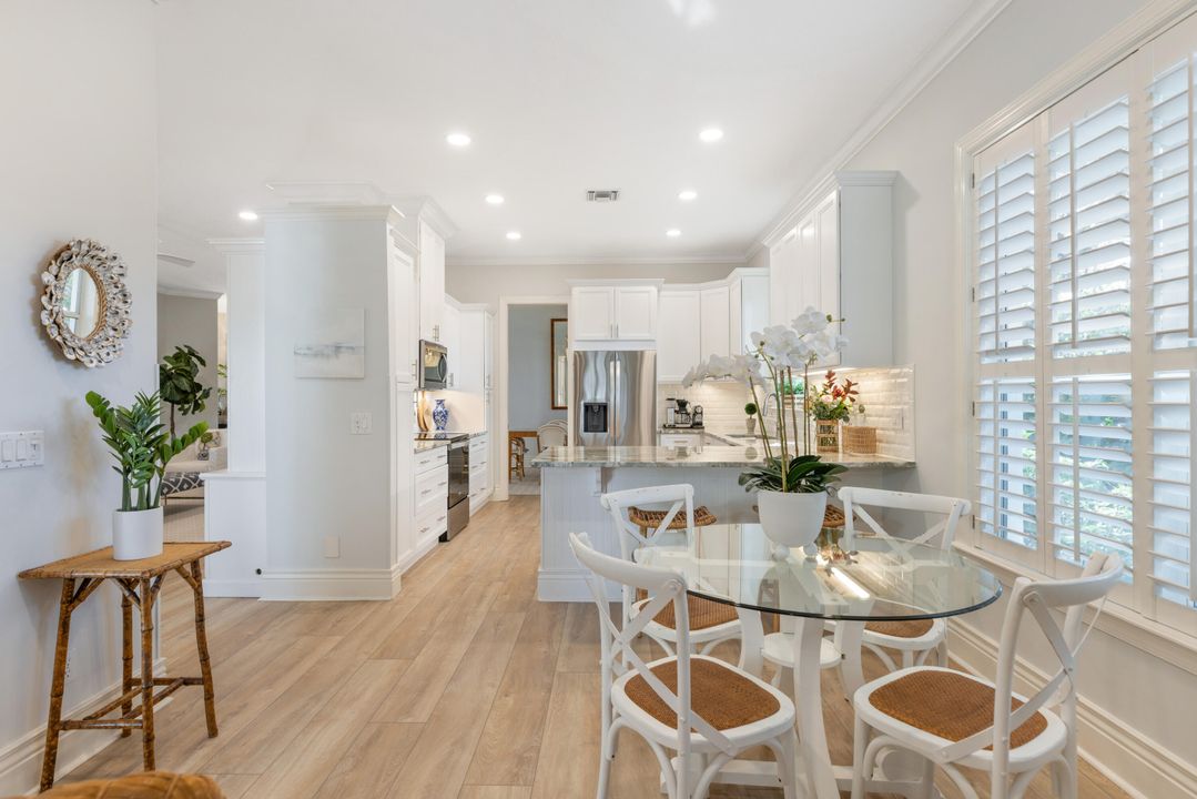 For Sale: $899,000 (2 beds, 2 baths, 2477 Square Feet)