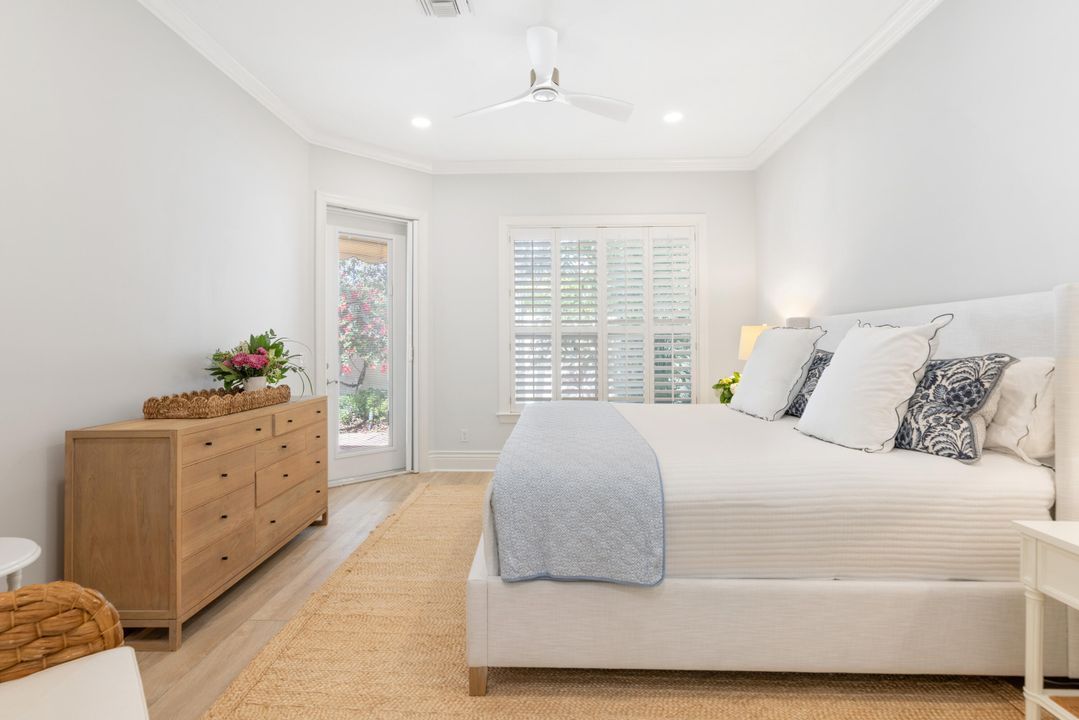 For Sale: $899,000 (2 beds, 2 baths, 2477 Square Feet)