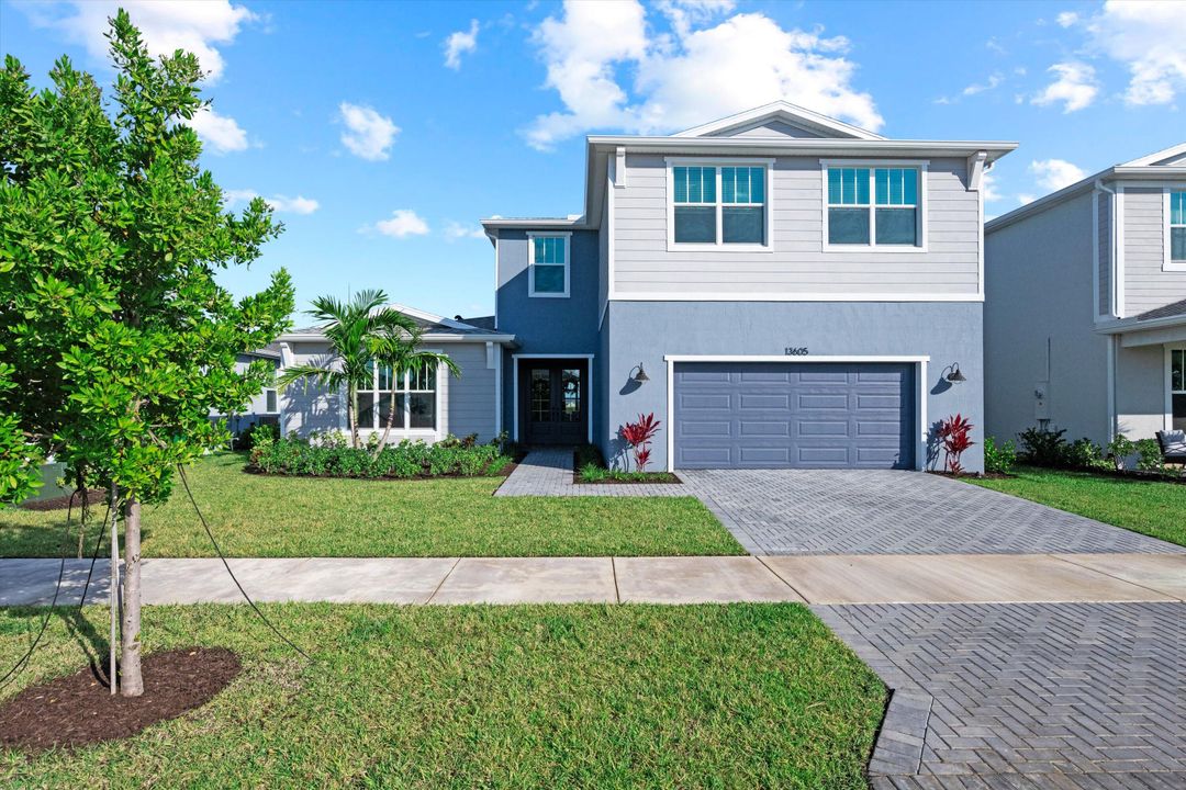 For Sale: $680,000 (4 beds, 3 baths, 3275 Square Feet)