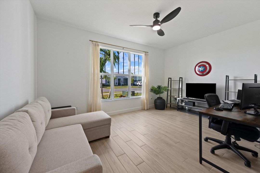 For Sale: $680,000 (4 beds, 3 baths, 3275 Square Feet)