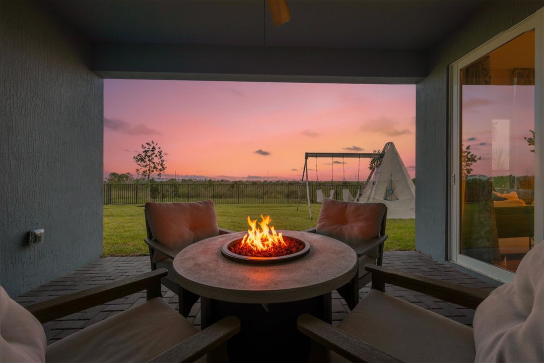 For Sale: $680,000 (4 beds, 3 baths, 3275 Square Feet)