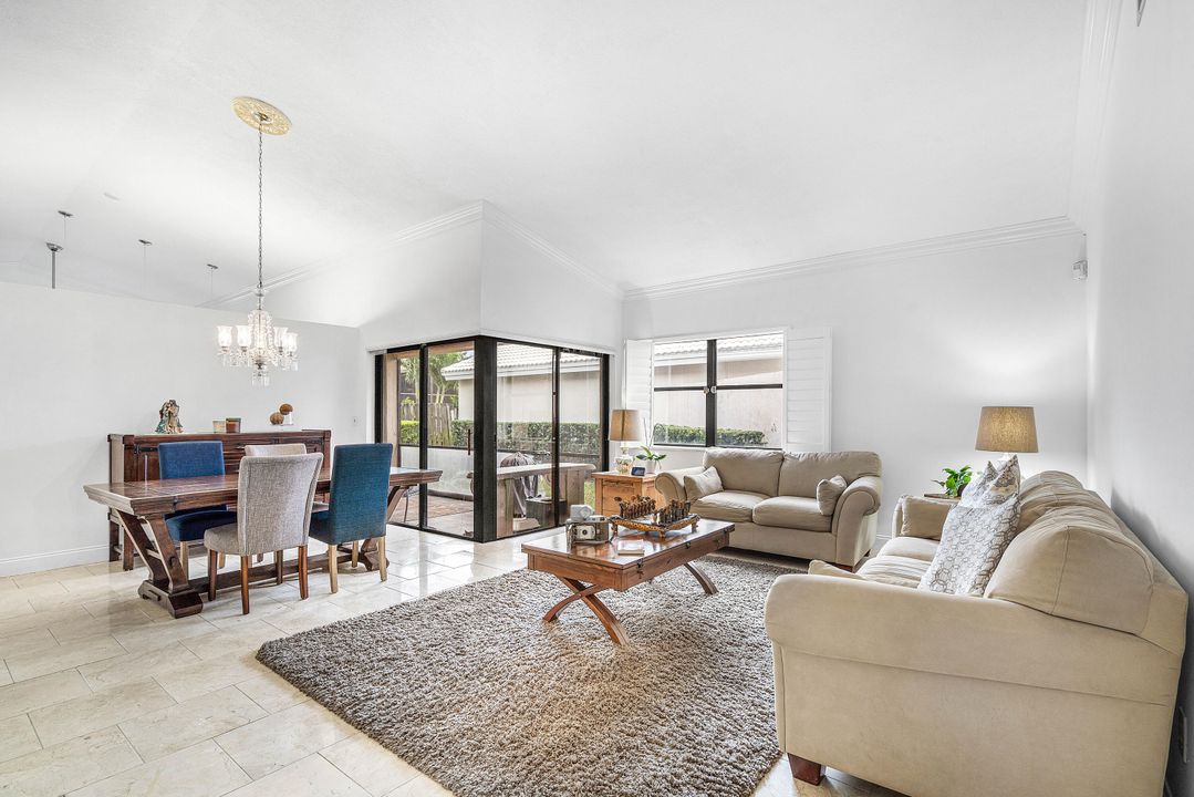 For Sale: $585,000 (3 beds, 2 baths, 1546 Square Feet)