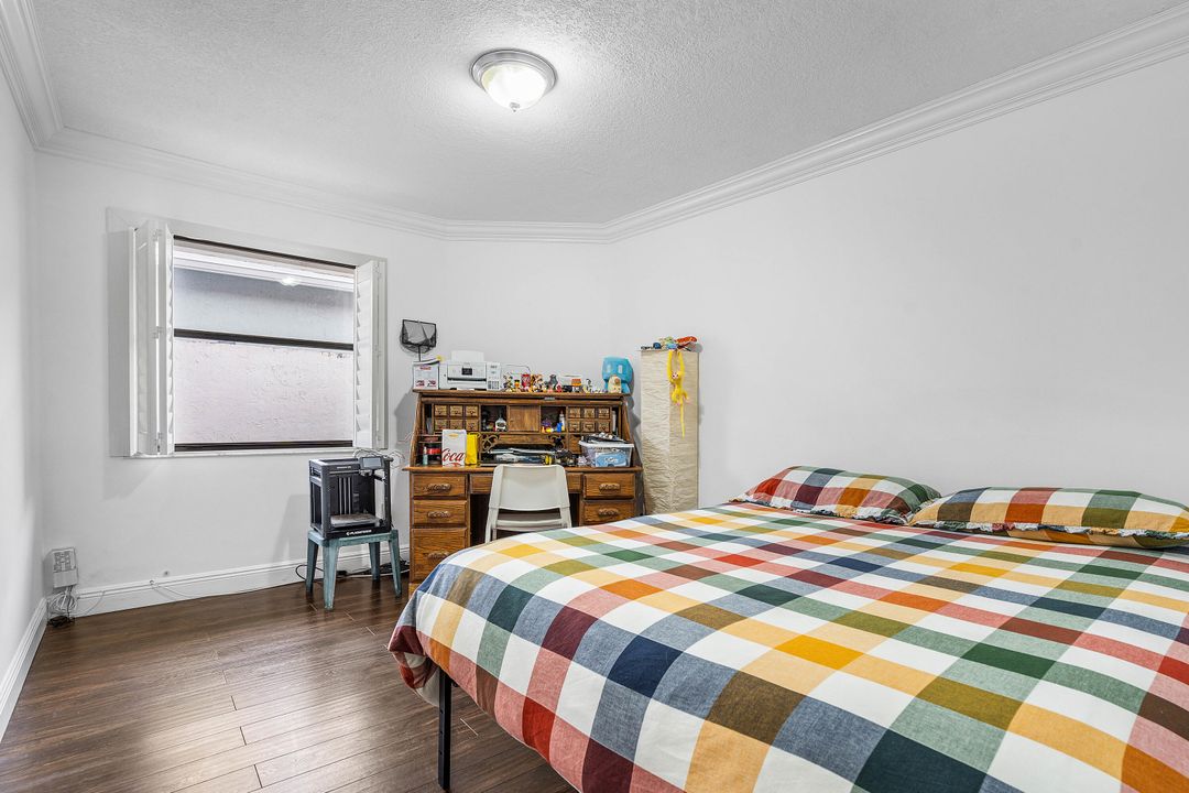 For Sale: $585,000 (3 beds, 2 baths, 1546 Square Feet)