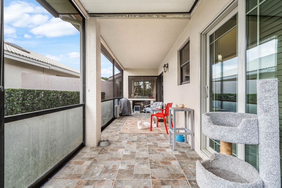 For Sale: $585,000 (3 beds, 2 baths, 1546 Square Feet)