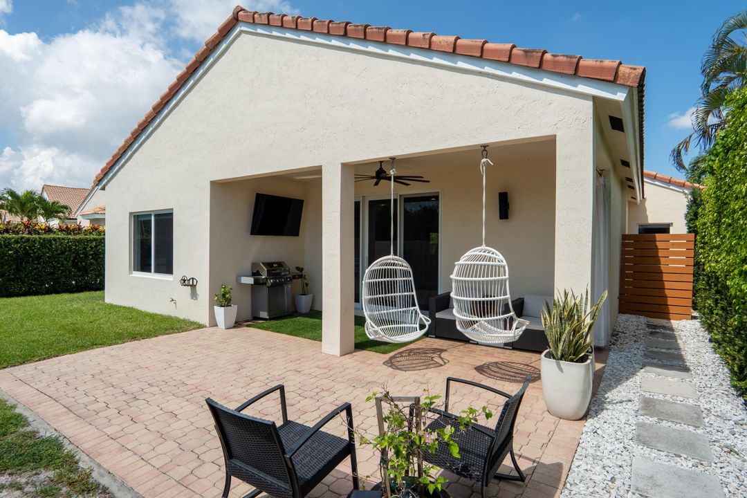 For Sale: $899,750 (3 beds, 2 baths, 1628 Square Feet)