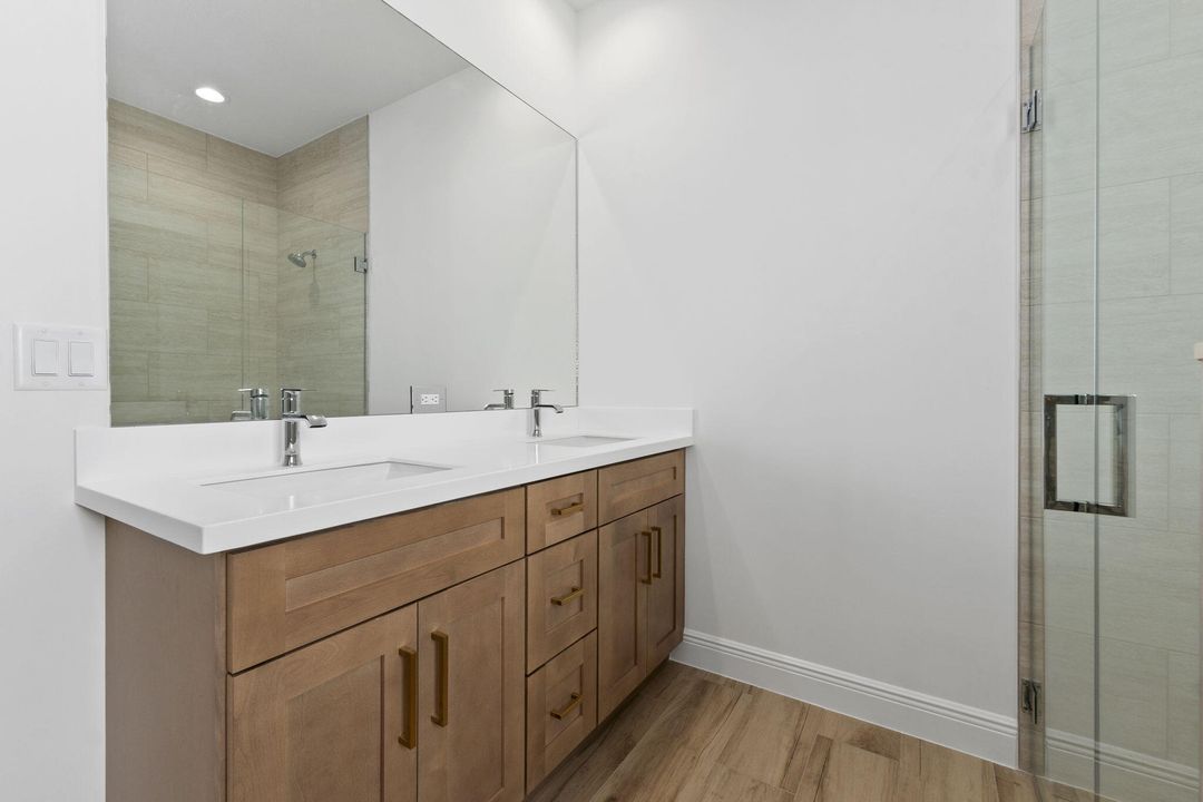 En Venta: $489,900 (4 camas, 2 baños, 1741 Pies cuadrados)