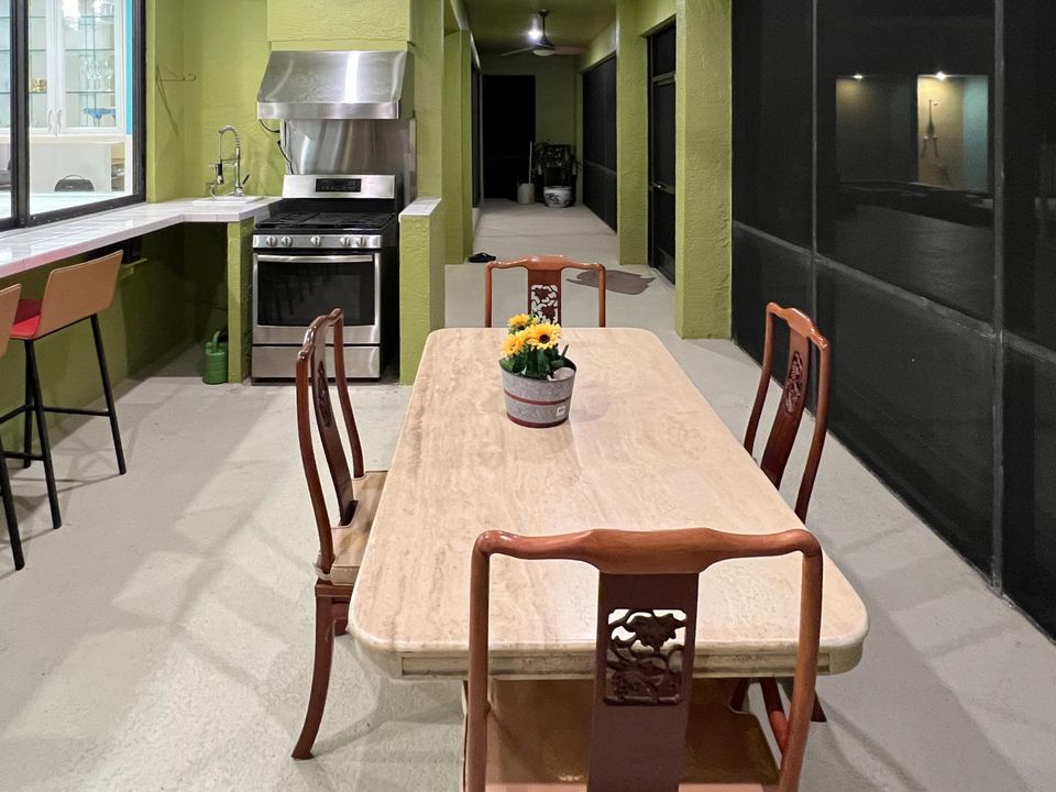 На продажу: $2,500,000 (5 спален, 4 ванн, 5099 Квадратных фут)