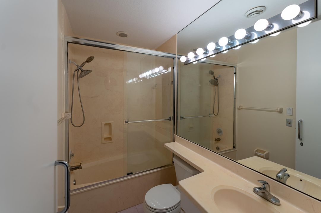 На продажу: $2,500,000 (5 спален, 4 ванн, 5099 Квадратных фут)