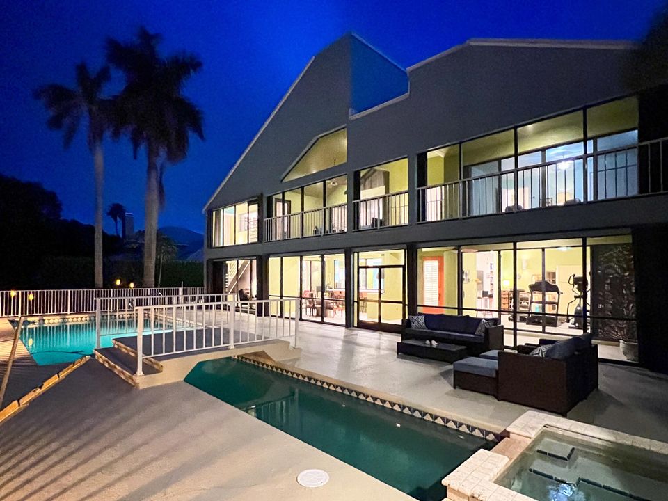 На продажу: $2,500,000 (5 спален, 4 ванн, 5099 Квадратных фут)