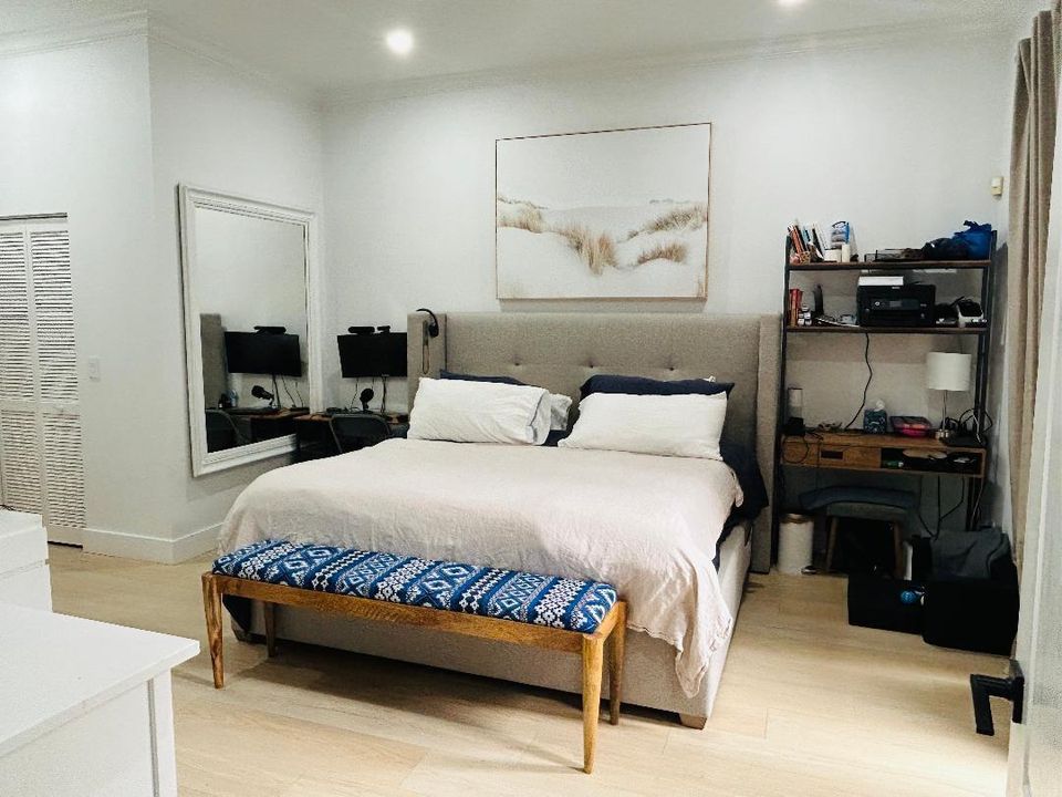 For Sale: $939,000 (3 beds, 2 baths, 1965 Square Feet)