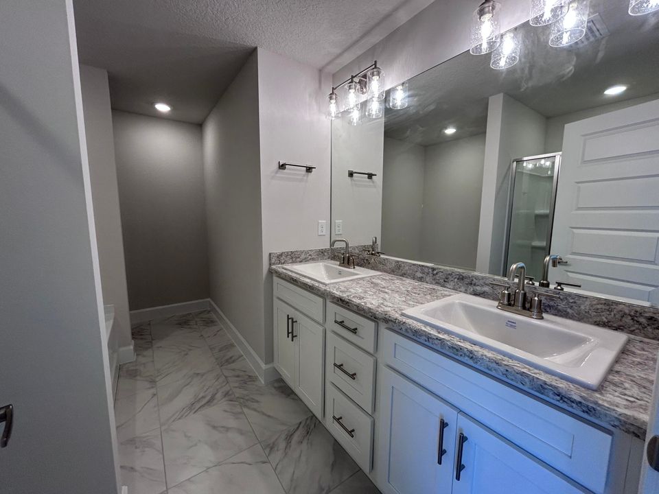 待售: $369,612 (3 贝兹, 2 浴室, 1780 平方英尺)