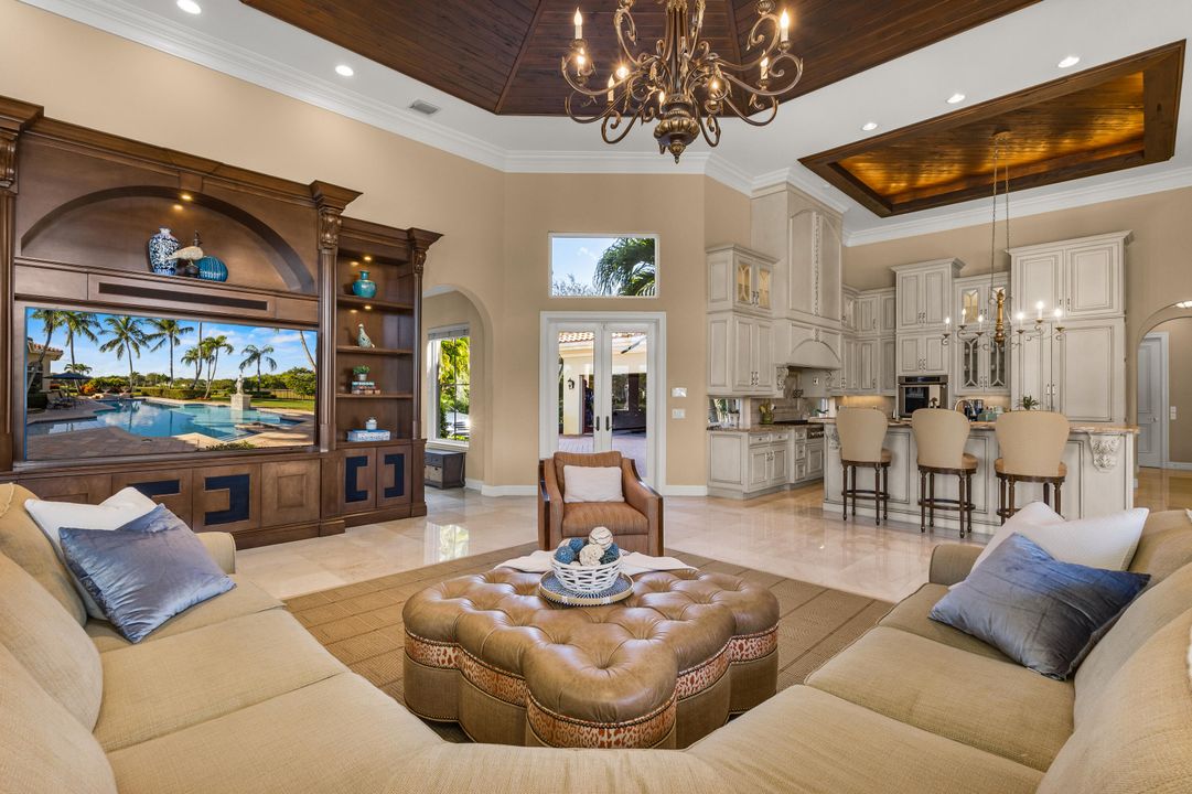 For Sale: $5,495,000 (6 beds, 5 baths, 6780 Square Feet)