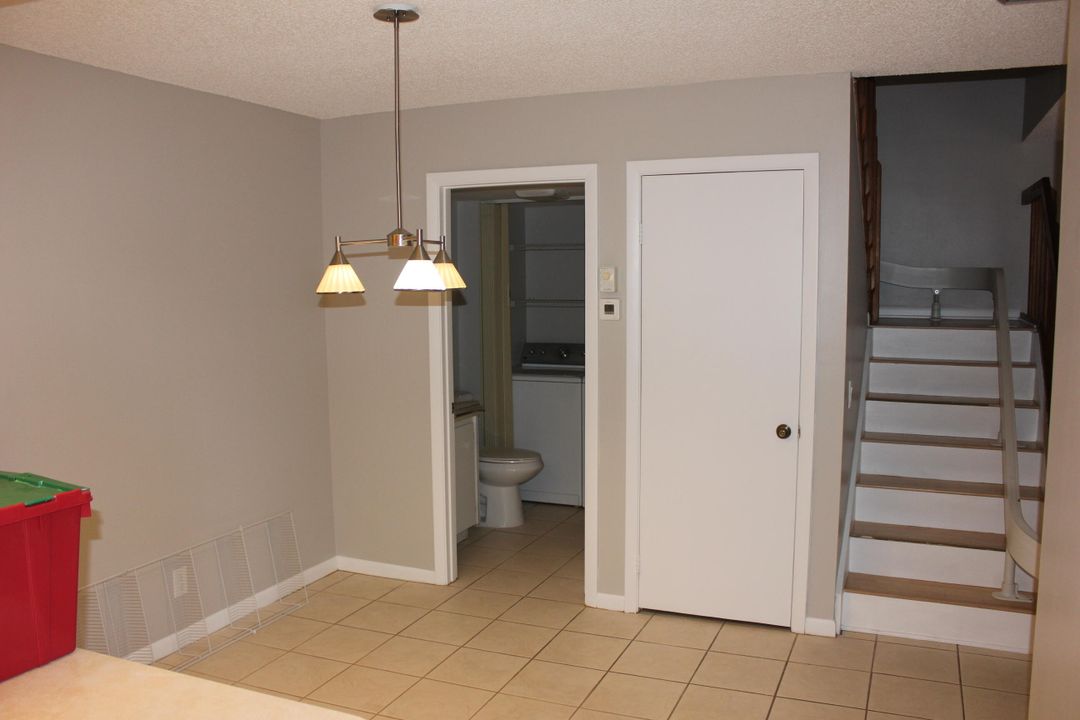 For Sale: $300,000 (2 beds, 2 baths, 1302 Square Feet)