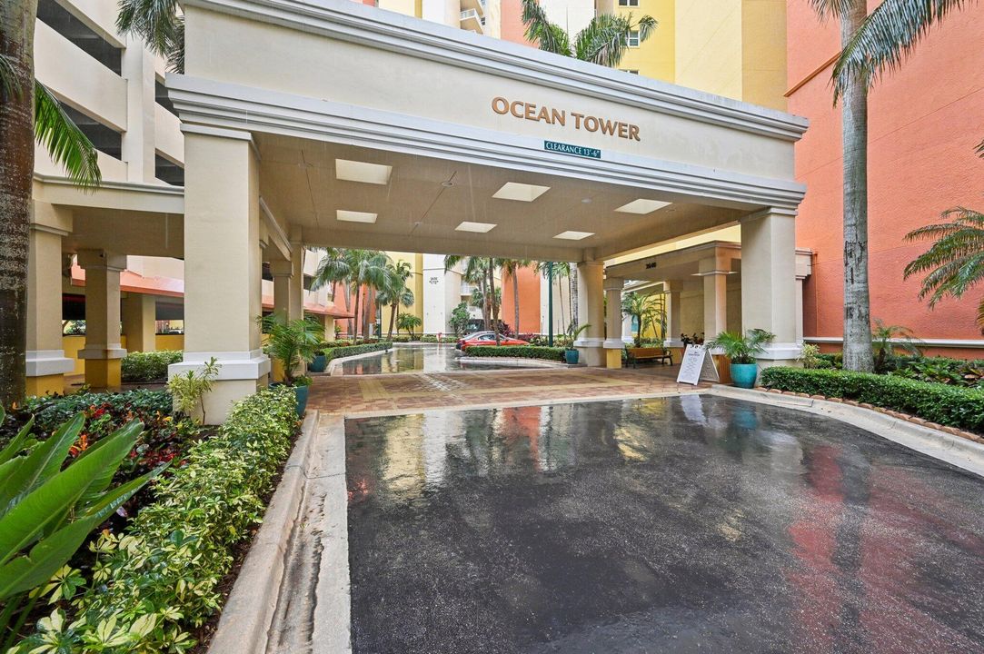 For Sale: $759,000 (3 beds, 3 baths, 1990 Square Feet)