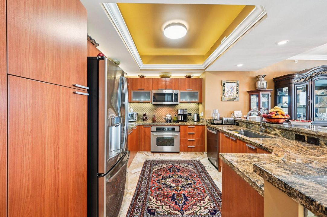 For Sale: $759,000 (3 beds, 3 baths, 1990 Square Feet)