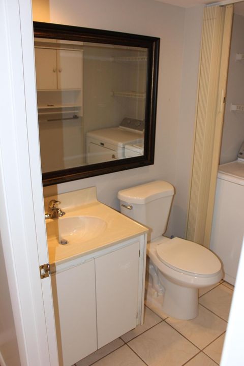 For Sale: $300,000 (2 beds, 2 baths, 1302 Square Feet)