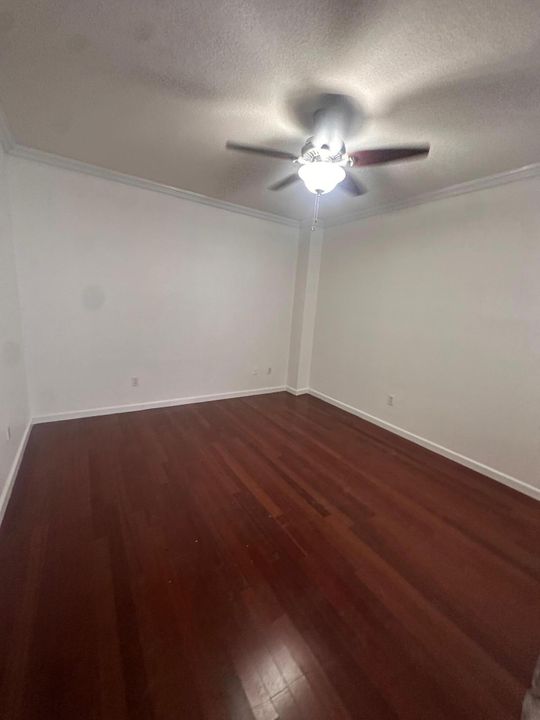 В аренду: $4,400 (3 спален, 2 ванн, 1362 Квадратных фут)