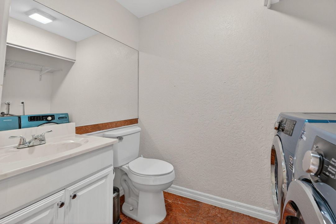 For Sale: $410,000 (2 beds, 2 baths, 1440 Square Feet)