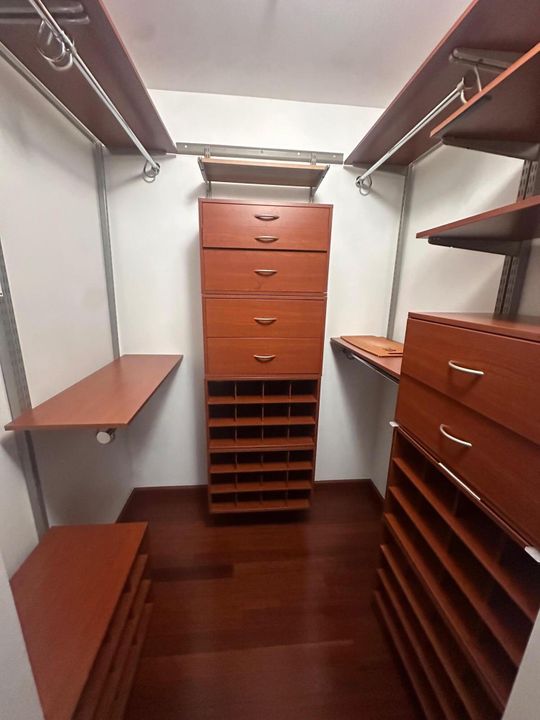 В аренду: $4,400 (3 спален, 2 ванн, 1362 Квадратных фут)