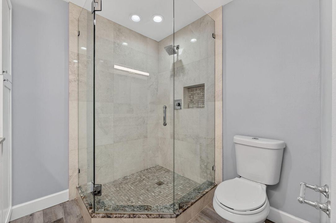 For Sale: $410,000 (2 beds, 2 baths, 1440 Square Feet)