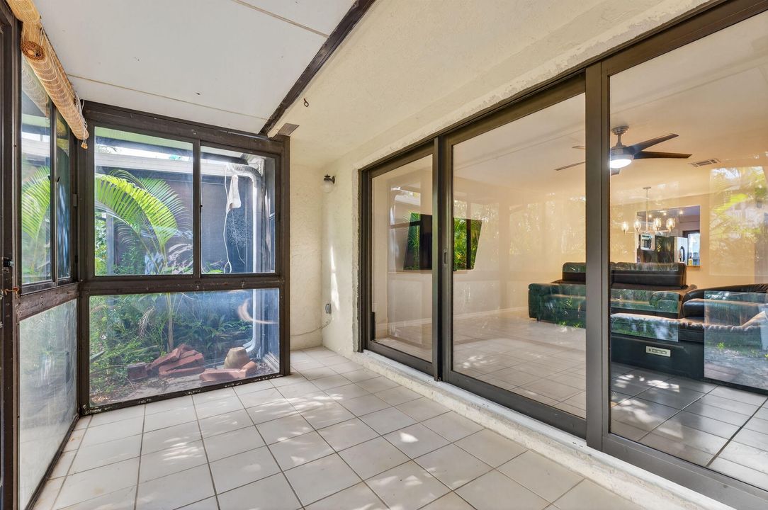 For Sale: $410,000 (2 beds, 2 baths, 1440 Square Feet)