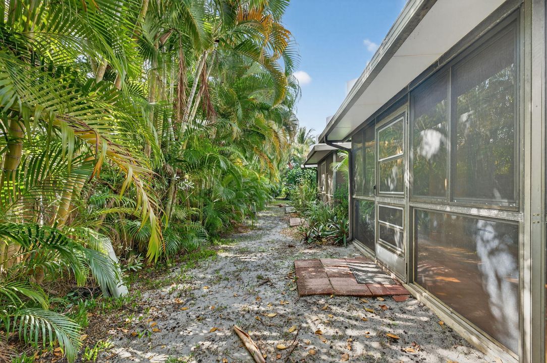 For Sale: $410,000 (2 beds, 2 baths, 1440 Square Feet)