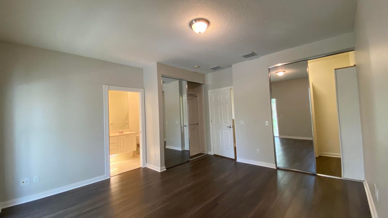 For Rent: $3,095 (3 beds, 2 baths, 1670 Square Feet)