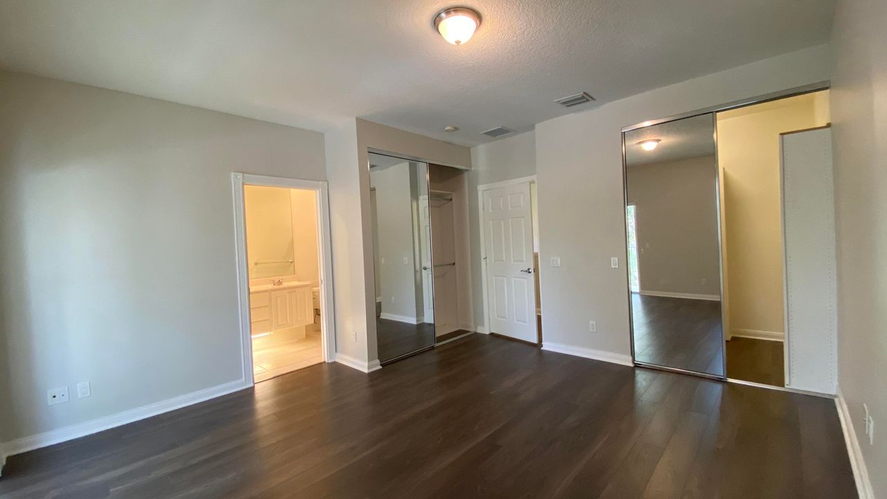 For Rent: $3,095 (3 beds, 2 baths, 1670 Square Feet)