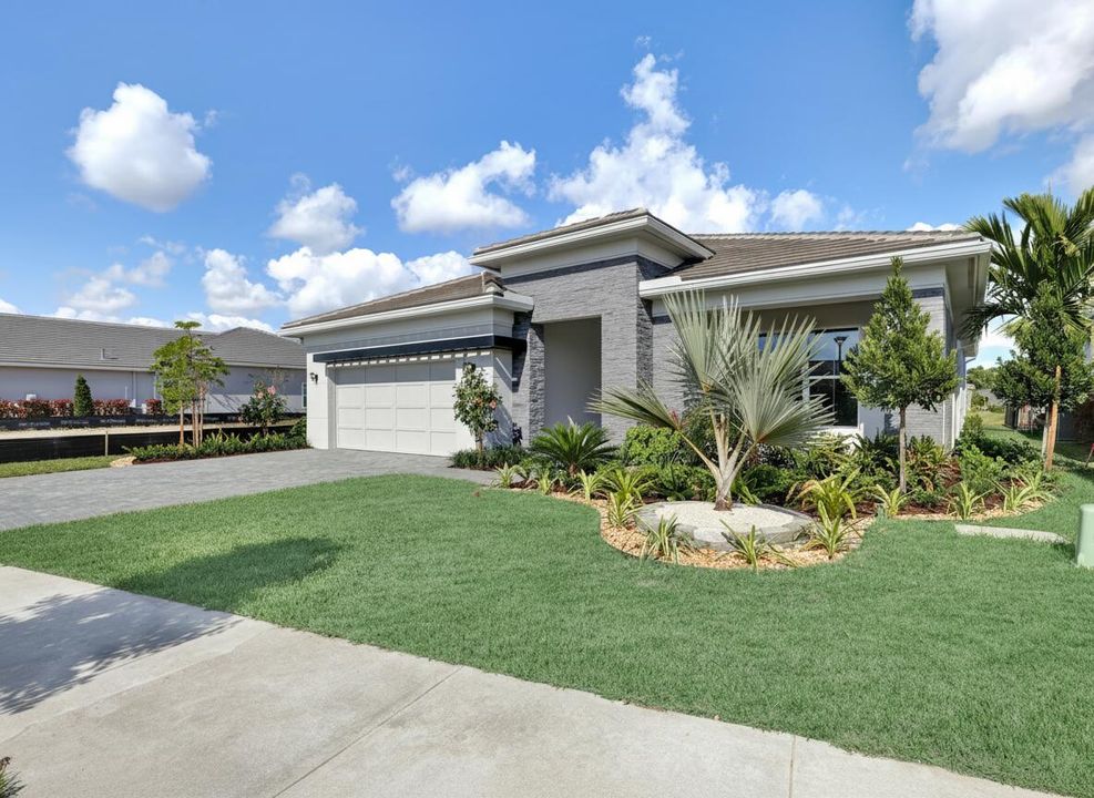 For Sale: $1,139,000 (3 beds, 2 baths, 2973 Square Feet)