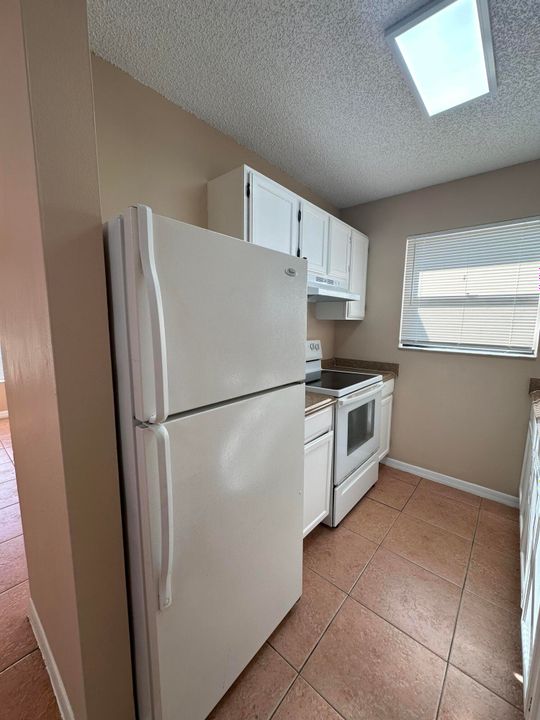 В аренду: $1,450 (1 спален, 1 ванн, 750 Квадратных фут)