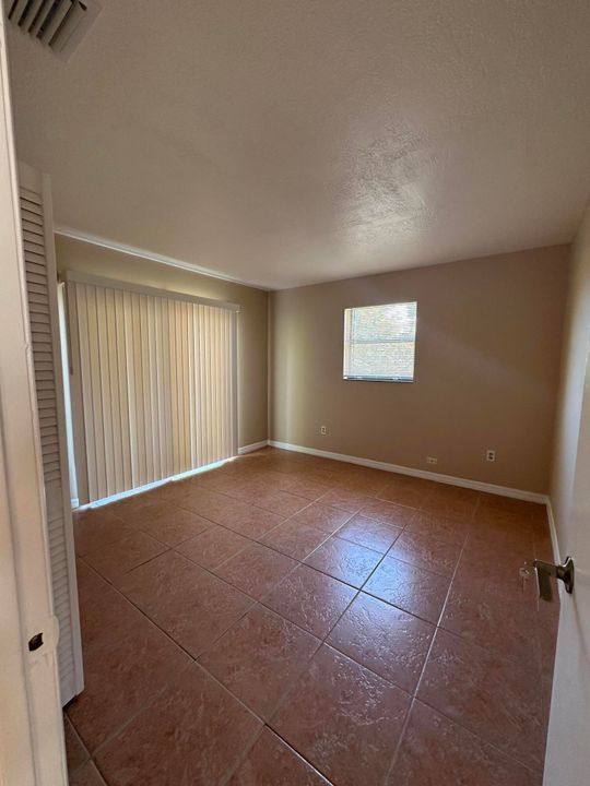 В аренду: $1,450 (1 спален, 1 ванн, 750 Квадратных фут)