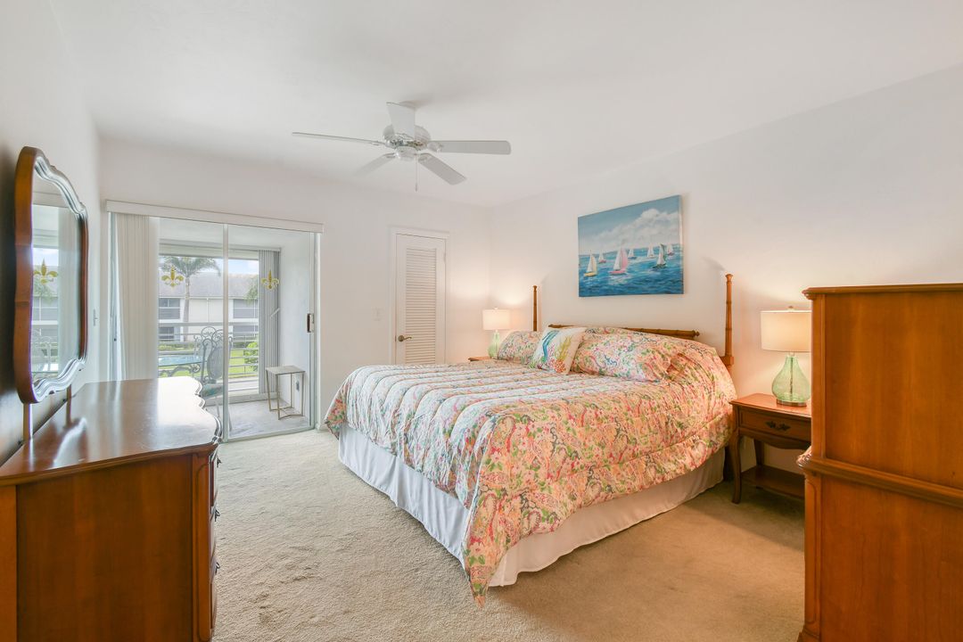 For Sale: $225,000 (2 beds, 2 baths, 886 Square Feet)