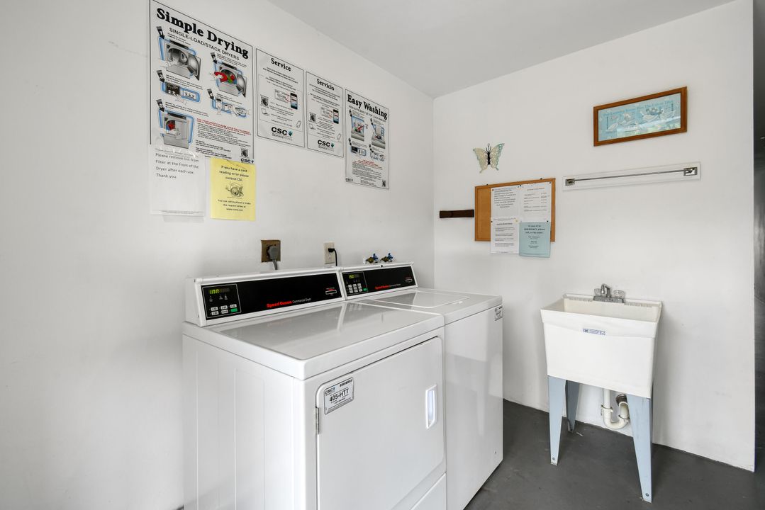 For Sale: $225,000 (2 beds, 2 baths, 886 Square Feet)