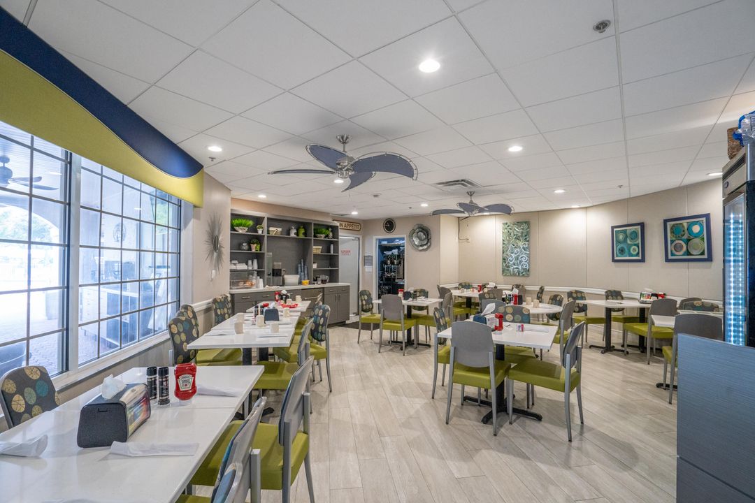 待售: $249,500 (2 贝兹, 2 浴室, 1139 平方英尺)