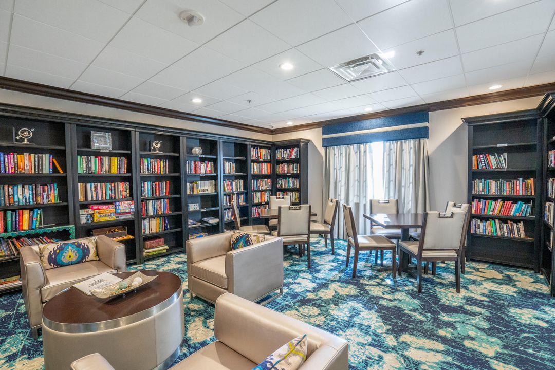 待售: $249,500 (2 贝兹, 2 浴室, 1139 平方英尺)