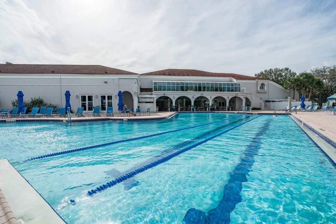 待售: $249,500 (2 贝兹, 2 浴室, 1139 平方英尺)