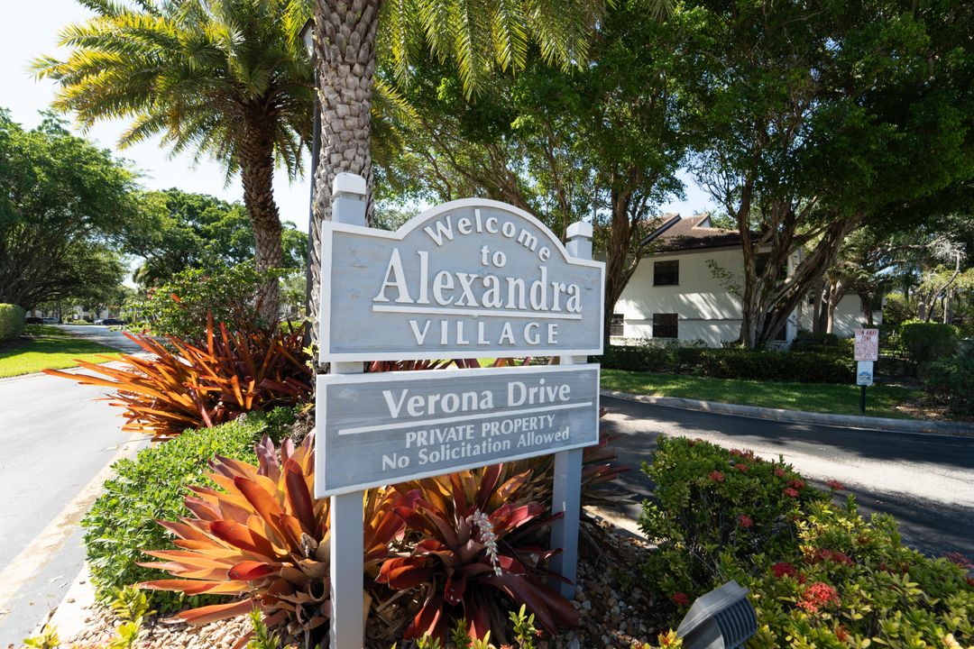 待售: $249,500 (2 贝兹, 2 浴室, 1139 平方英尺)