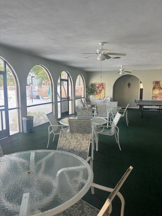 For Sale: $147,000 (1 beds, 1 baths, 772 Square Feet)