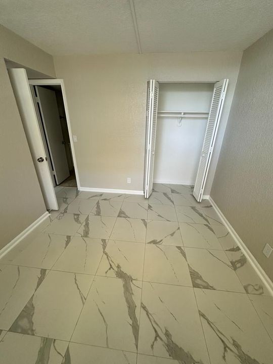 For Rent: $2,000 (2 beds, 2 baths, 820 Square Feet)